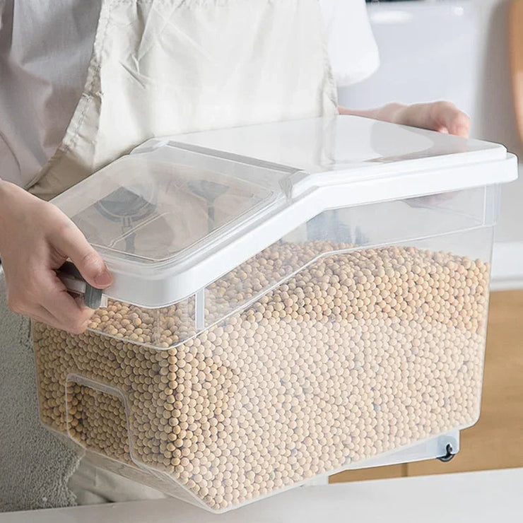 FlexiStore food storage container for pets, insect-proof and foldable.